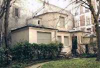 Дом Матери в Париже на Rue-du-Grace, где она жила в период 1911-1914 и 1915-1916